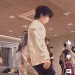슈가 옆에 <b>김지향</b> 맞아 이거??