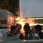 애들아 글애두 가끔씩 <b>단체</b> <b>라이브</b>…