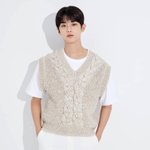 리노 <b>성찬</b> 서로 닮았다