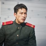 비주얼로 <b>몰입</b>방해한 북한군역배우