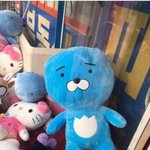 [19] Jajajaja <b>solo</b> toco una espalda...