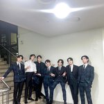 헐 방탄 뮤뱅 <b>계단샷</b> 얼라옴