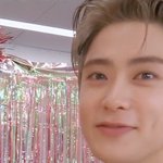 [NCT칠프] 정재현 <b>렌즈</b>까지 <b>낌</b>…뭔데뭔데