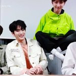 [펜타곤] 혹시 삼행시 찾았던 유니 지금 있어??