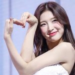 카즈하 수지 언급 하지<b>말자</b> 인간적으로