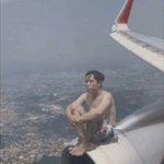 얘들아 나 집에서 쫓겨나서 <b>사흘</b> 못 씻었는데