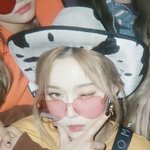 윈터 <b>금단</b>발 스타일링 개미쳤다