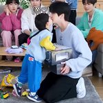 <b>영훈</b> 뽀뽀