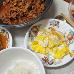 김치<b>찌개</b>에 제육볶음!