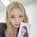 유나 <b>탈색</b> 존예