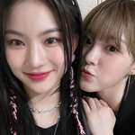 스테이씨 아이사 케플러 <b>친목</b>사진