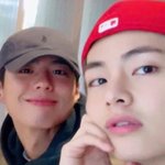 <b>뷔</b>랑 박보검 이거 예<b>전</b>거야???