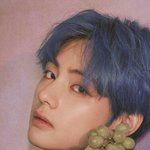 뷔 <b>차분</b>한 머리 진짜 너무 보고싶다
