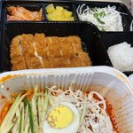 쫄면과 <b>돈까스</b>
