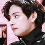 솔로 활동도 <b>내심</b> 기대되는 아이돌