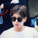 [모두드루와] 투바투 태현 뮤직<b>뱅크</b> 퇴근 패션 레전드네