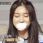 아이브 <b>이서</b> 코 신기하지 않냐