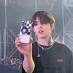 세븐틴 에스<b>쿱스</b> 진짜 잘생겼네