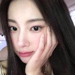 내 기준 셀카 <b>원탑</b> 여돌은 이사람임 ㅇㅇ