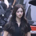 <b>설윤</b> 뭐 이렇게 생겼냐