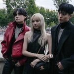 뷔 리사 박보검 <b>쓰리샷</b>