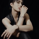 [NCT칠프] 골<b>수저</b>의 일자직각어깨는 다르구나