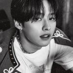 [스키즈] 리노 <b>흑백사진</b> 워hoo...............