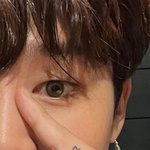지민 항상 눈이….<b>렌즈</b>가