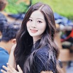 <b>설윤</b> 흑발이 ㅈㄴ이뻐서 욕나옴
