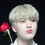 왕자님이 <b>제법</b> 잘 어울리는 남돌