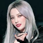 솔로 <b>무대</b>에서도 존재감 뚜렷한 <b>여</b><b>돌</b>