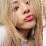 있지 유나 <b>청바지핏</b> 미쳤다