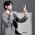 <b>뷔</b> 이거 뭐야