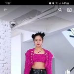이래도 <b>안유진이</b> 개말라가 아니냐?