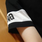 반팔티 이거 좀 이상함??