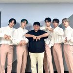 [모두드루와] 방시혁이랑 <b>투바투</b> 같찍 사진 떳다