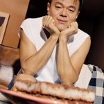 우리 <b>진영</b>님이 젤 잘생겼어