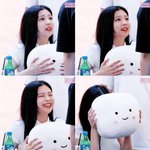 제니에게 <b>인형</b>을 주면 생기는 일.jpg