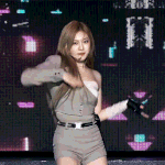 근데 에스파 <b>닝닝</b> 예쁜데