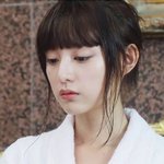 김지원도 얼굴 확확 바뀌는굿같음