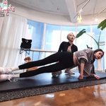 @: 카리나 <b>다리</b> 개짧다