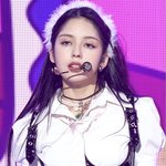 내가 본 아이돌외국<b>멤</b> <b>중</b> 제일 화려하게 생김