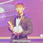 [BTOB] 은광이 <b>뮤지컬</b> 신인상 받았대