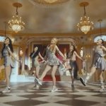 유나가 이번 <b>후렴</b> 센터네