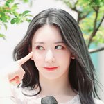 이목구비 배치 <b>자비</b> 없이 빽빽한 아이돌