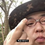 여름에 <b>회색</b>반팔입는 사람들