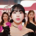 <b>손채영</b> 흑발 씹…