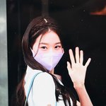 오늘 장원영 <b>뮤뱅</b> 출근짤