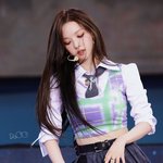 [댓글부탁해] 카리나 <b>상의</b> 이거같음