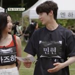 카즈하랑 <b>황민현</b> 둘이 잘어울린다